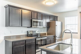 128 W Neider Ave, Coeur d'Alene, ID 83815