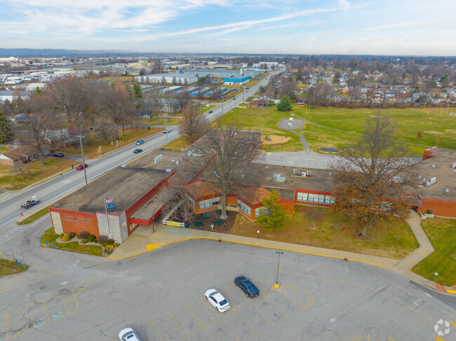 The state of Indiana ranks Thomas Jefferson Elementary School with a state grade of B.