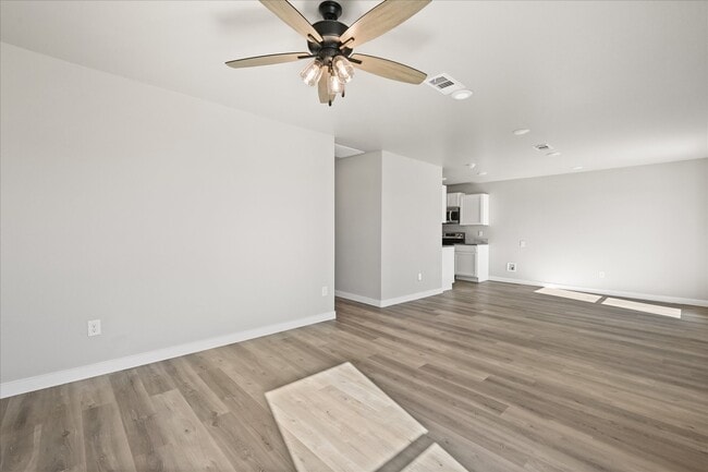 8902 Surveyor Rd, Amarillo, TX 79124 - photo 3