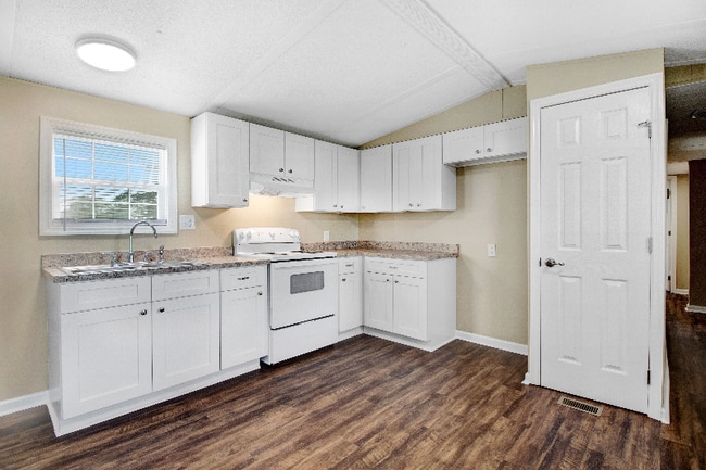 2379C Us13n, Goldsboro, NC 27534 - photo 7