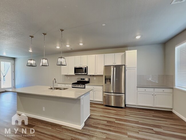 7025 Cumbria Ct, Castle Pines, CO 80108 - photo 2