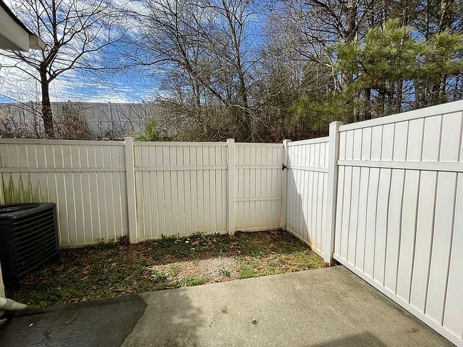 1509 Cove Creek Cir, Norcross, GA 30093 - photo 7