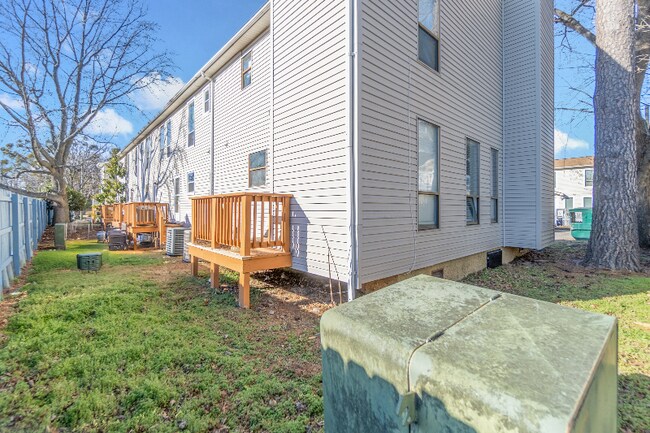 4726 Hollis Rd, Virginia Beach, VA 23455 - photo 5