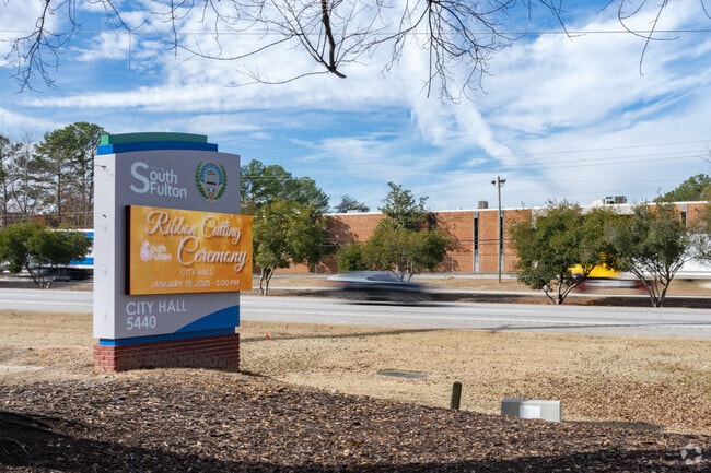 The city has carved out its own identity through a focus on small businesses, live music, and festivals, while preserving the metro’s overall character.