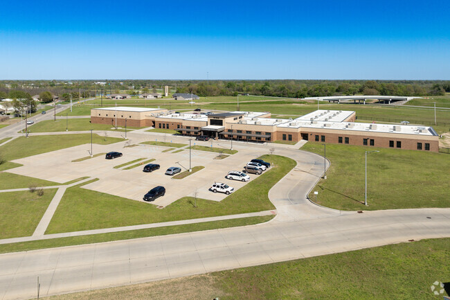 Wing Elementary School offers various activities for students.