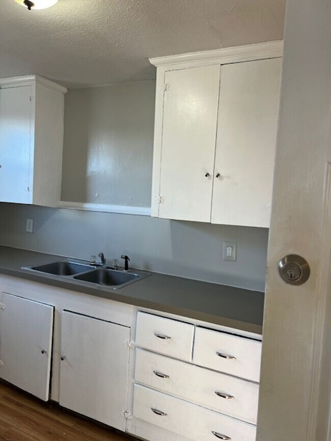 171 Garden St unit 5, Pawtucket, RI 02860 - photo 3