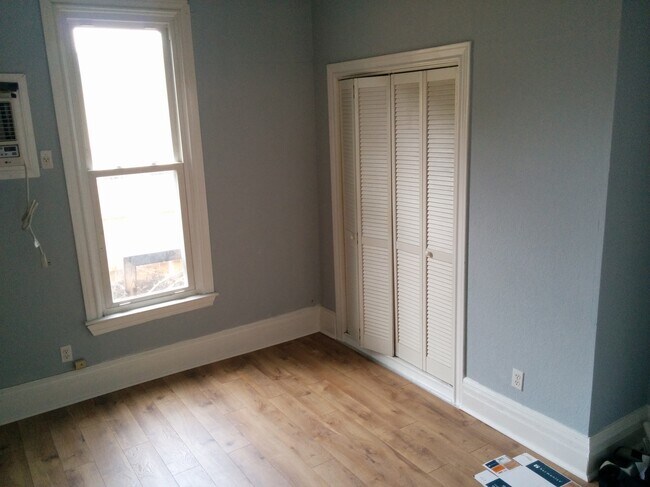 623 Barbe St unit 3, San Antonio, TX 78210 - photo 3