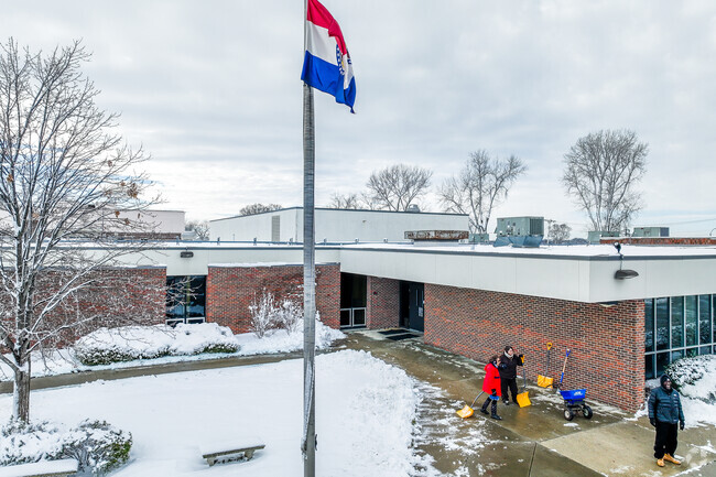 Lewis & Clark Elementary School