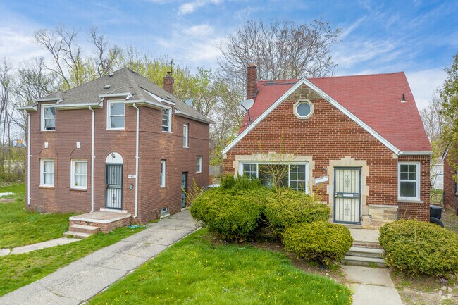 Foursquare and Tudor homes occupy modest lots in Detroit's Gratiot-Findlay neighborhood.