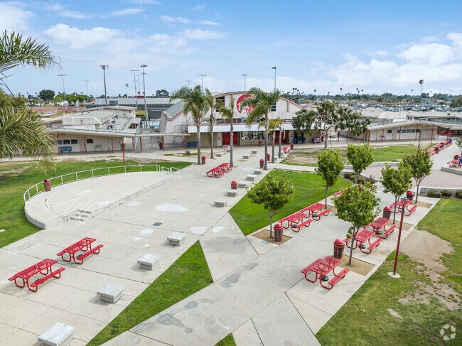 The quad area of Hueneme High School in Oxnard, Ca is a main part of campus.
