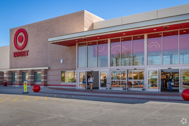 Bullhead City residents can shop grocery and retail at Target.