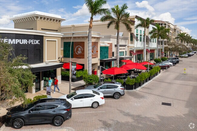 Mercado shopping area has a great assortment of stores and restaurants in Naples Park.