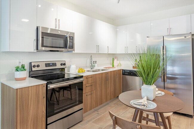 Alameda West, West Miami, FL 33144 - photo 7