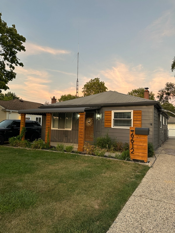 6612 N Waverly St, Dearborn Heights, MI 48127