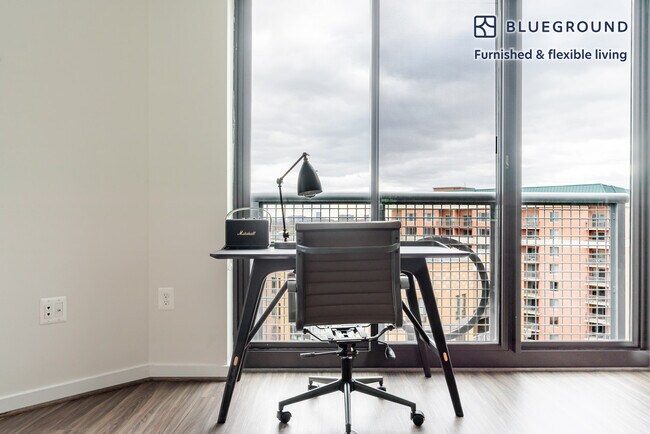 3444 Fairfax Dr unit FL9-ID1038, Arlington, VA 22201 - photo 4