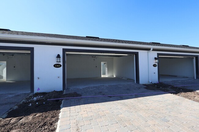 1363 Mount Royal Dr, Saint Cloud, FL 34771 - photo 3