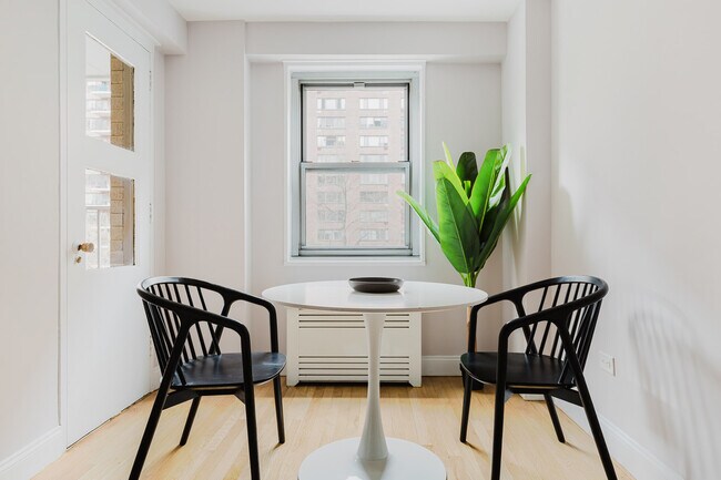 50 W 97th St unit FL3-ID2199, New York, NY 10025 - photo 6