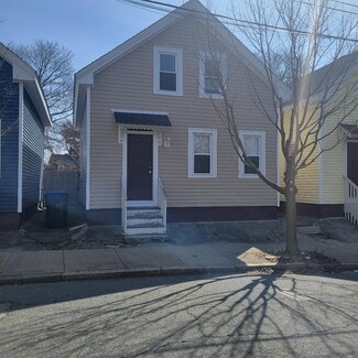 133 Bath St, Providence, RI 02908