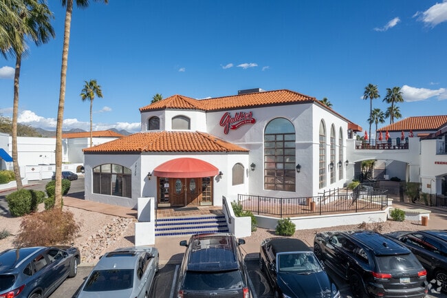 Goldie's Sports Cafe, in Scottsdale Ranch, has large windows and a Mediterranean design.