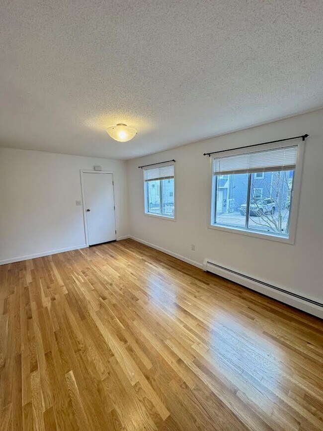 48 Dane St unit 1, Somerville, MA 02143 - photo 4