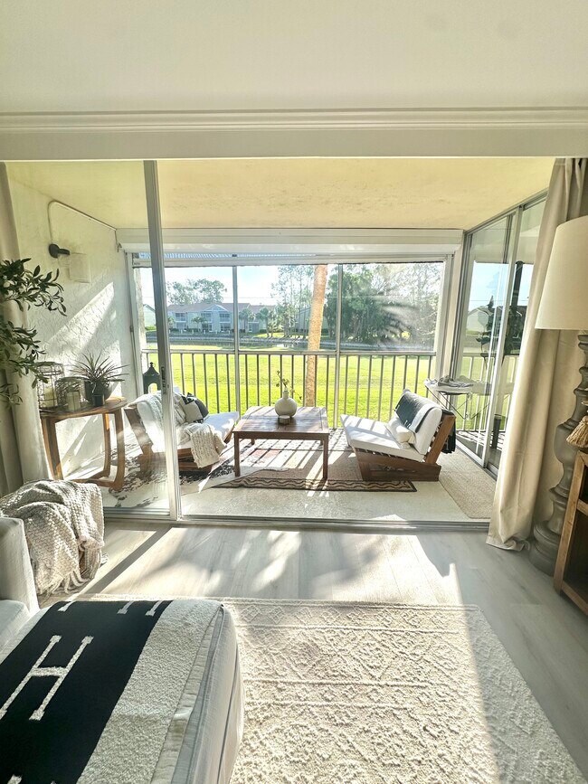 1083 Forest Lakes Dr Unit Dan Wood, Naples, FL 34105