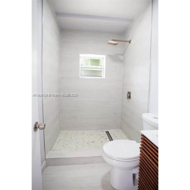 2424 NW 7th Ct, Miami, FL 33127 - photo 4