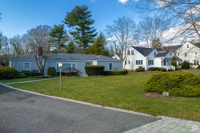 Ranch style homes typically have large yards in Fair Haven.