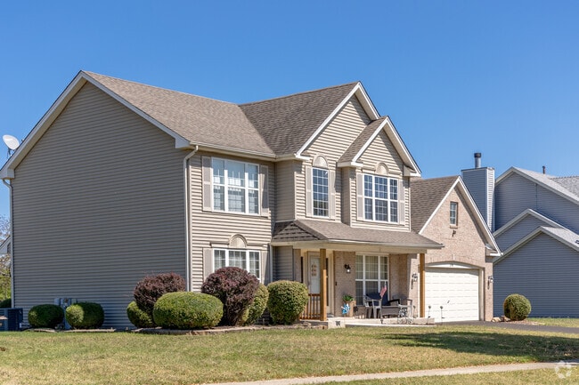 South Oswego contains mostly New Traditional homes.