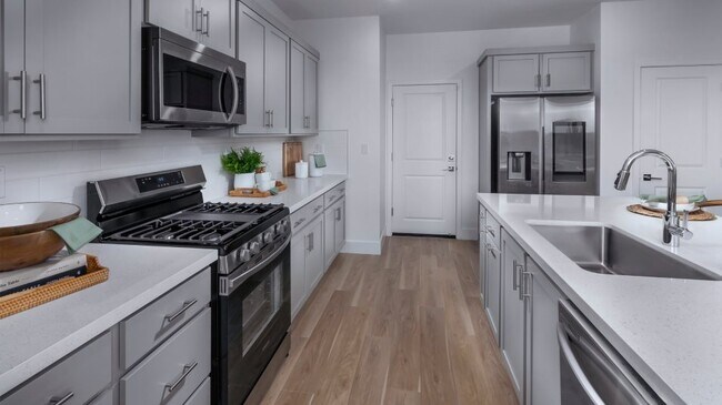 3311 Cascade Dr unit 36033541, Manteca, CA 95337 - photo 6