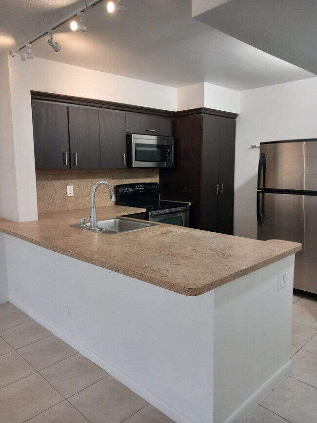 3730 N Pine Island Rd unit 249, Sunrise, FL 33351 - photo 5