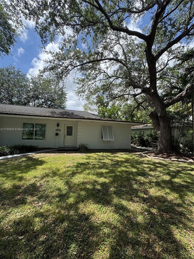 11780 SW 81st Rd, Pinecrest, FL 33156
