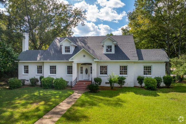 Homes in Parkhaven feature well-manicured lawns.