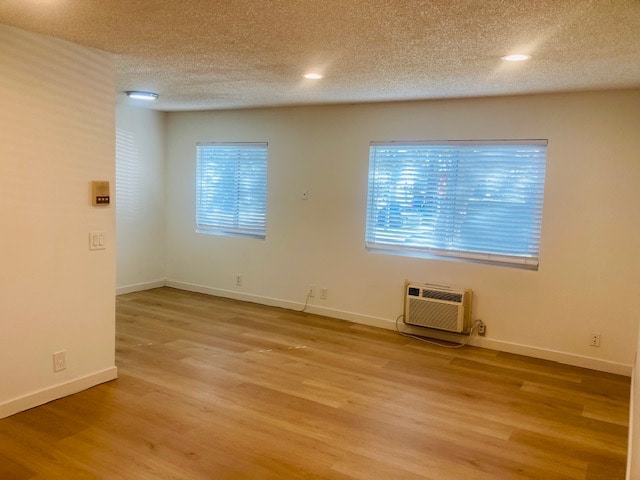 11905 Avon Way unit 101, Los Angeles, CA 90066 - photo 6