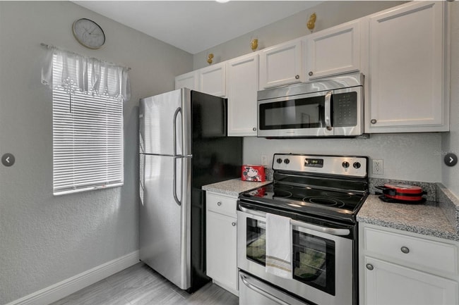 4561 Yellowgold Rd E, Kissimmee, FL 34746 - photo 2