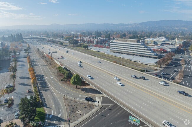 Fair Oaks borders the 680 Freeway which connects San Jose and Sacramento.