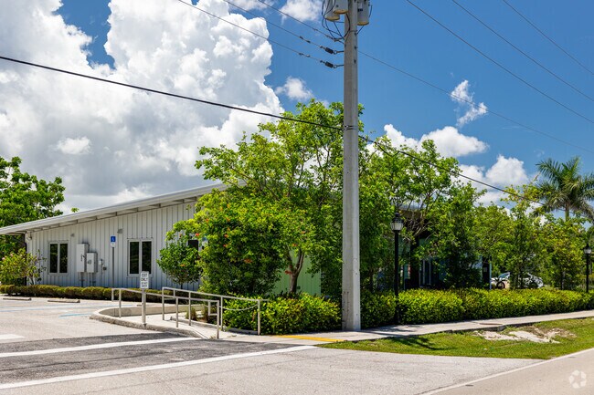 Guidepost Montessori at Naples is easily accessible from the street and sidewalk.