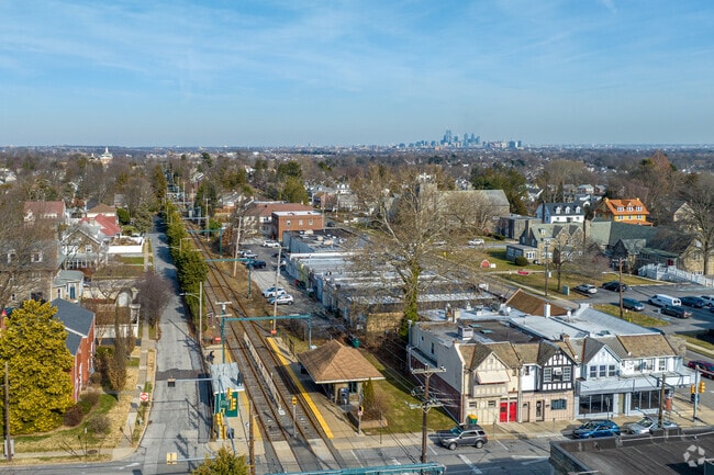 Philadelphia's amenities are quick train ride away from Drexel Hill.
