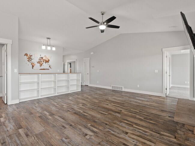 1459 Foxmore St, Pocatello, ID 83204 - photo 4