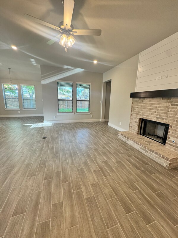 632 Mooney Dr, Saginaw, TX 76179 - photo 6