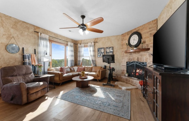 710 Hilltop Vista Rd, Reeds Spring, MO 65737 - photo 6