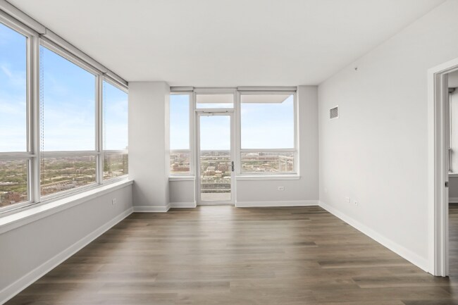 781 W Adams St, Chicago, IL 60661 - photo 4