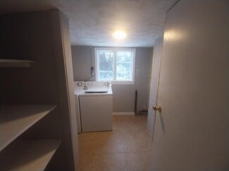 115 King St Unit Upper, Jamestown, NY 14701