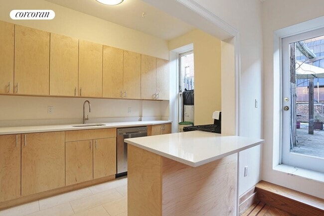 30 Pierrepont St, Brooklyn, NY 11201 - photo 3