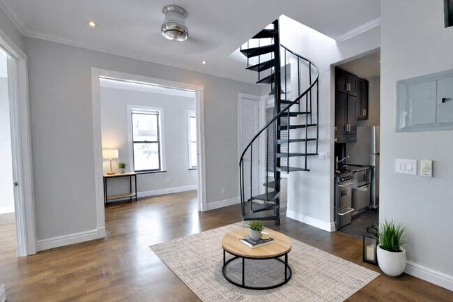 199 E 3rd St unit 5, New York, NY 10009 - photo 2