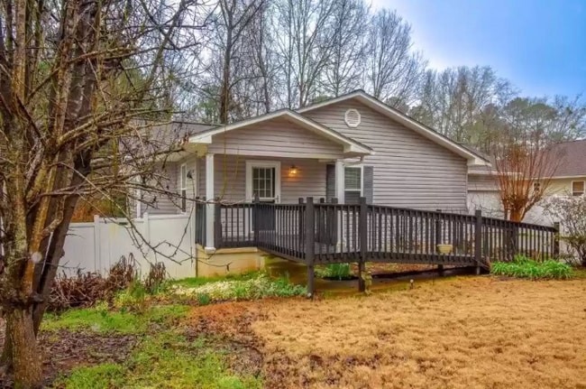 66 Christopher Cir, Alexander City, AL 35010 - photo 2