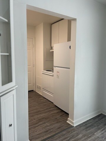 24 Goodrich Ave, Hillsdale, MI 49242 - photo 5