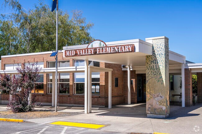 Mid Valley Elementary schools offers a lot of classes for child.