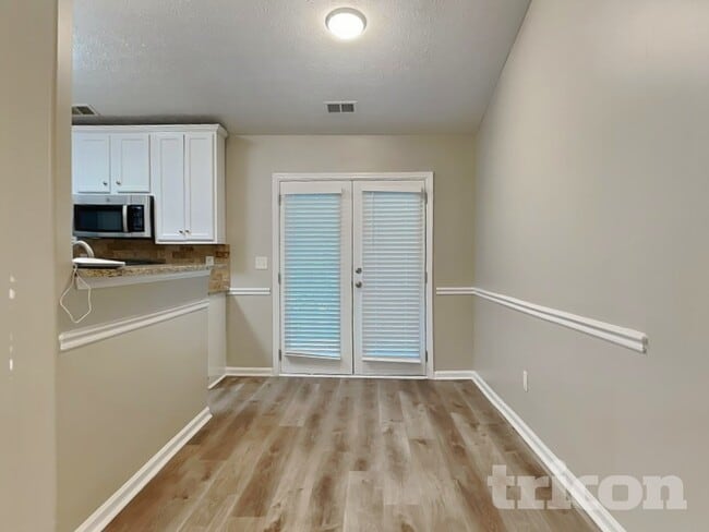 449 Sarah's Ln, Locust Grove, GA 30248 - photo 4