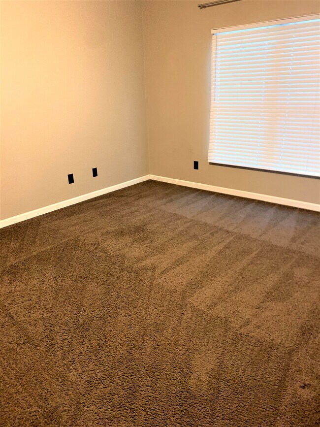 559 10th St NW, Atlanta, GA 30318 - photo 3