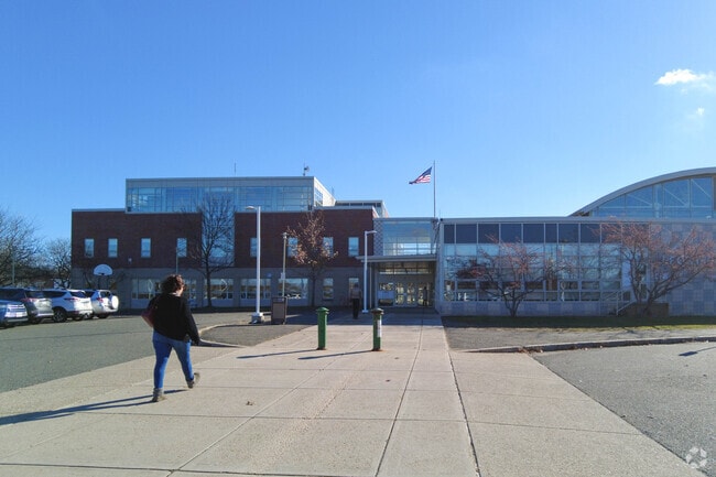 William P. Gorman/Fort Banks Elementary School has an overall rating of A- on Niche.